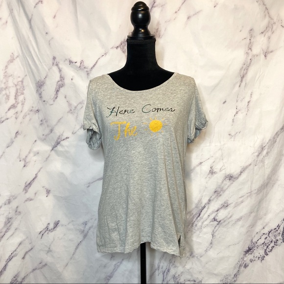 Anthropologie Tops - Anthropologie Yellow Button Here Comes the Sun Top